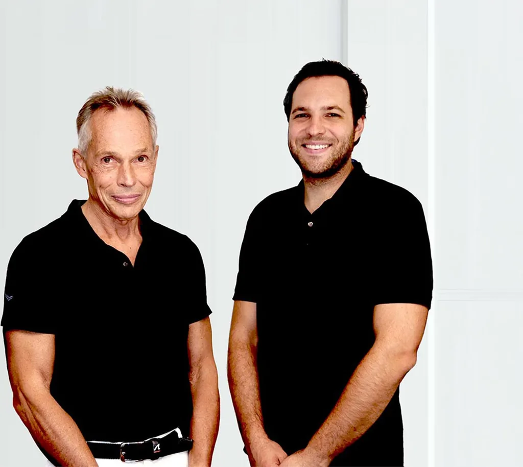 Dr. med. dent. Thomas Brunnhuber und Dr. med. dent. Dominik Brunnhuber, MSc. – Inhaber der Praxisgemeinschaft in Simbach am Inn